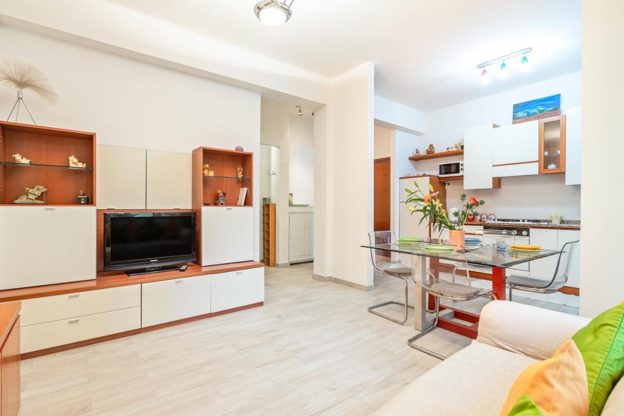 Gambara Bright Flat Apartment