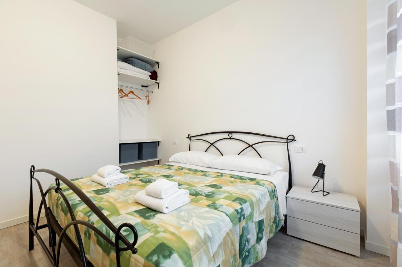 Appartamento Renovated Flat Subway Yellow Line