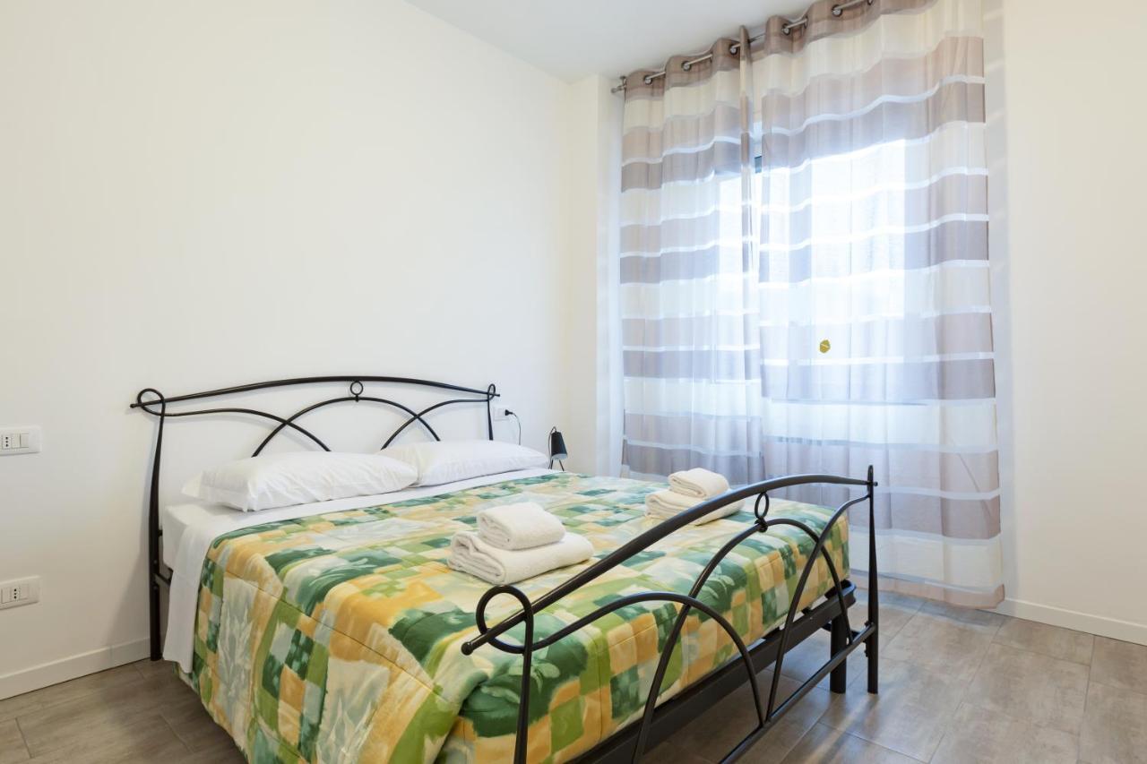 Appartamento Renovated Flat Subway Yellow Line