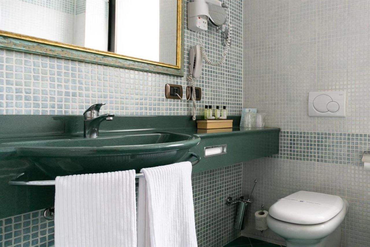 Mirage Sure Collection By Western 4* Milan