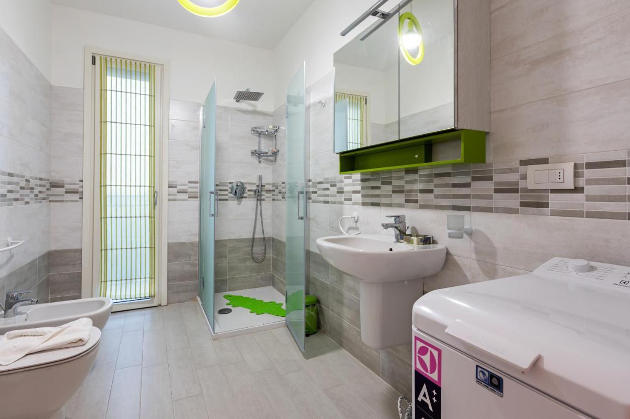 Apartment Fiera Flat With Garage Milan