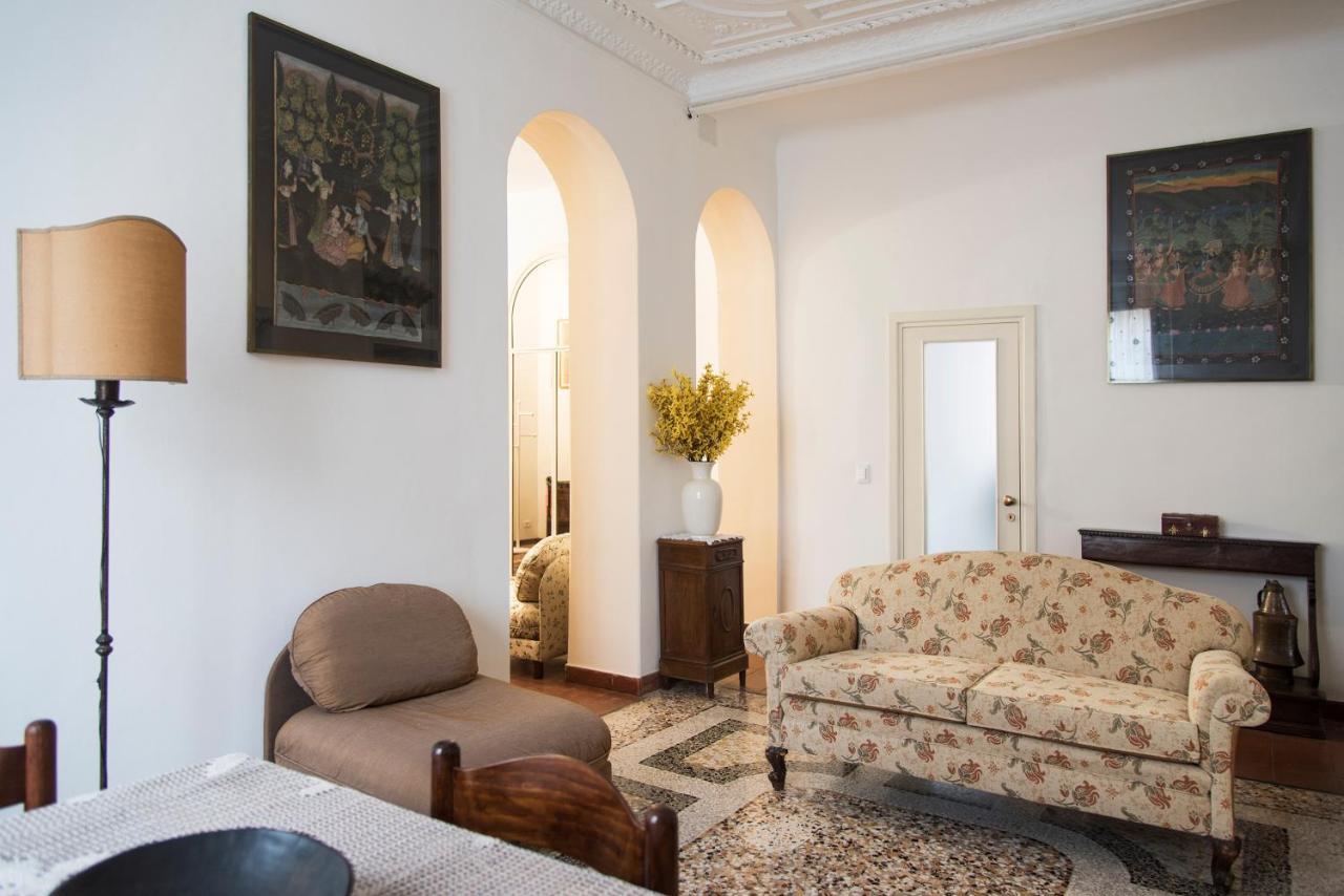 Brera District 2 Bedrooms -youhosty Apartment Milan