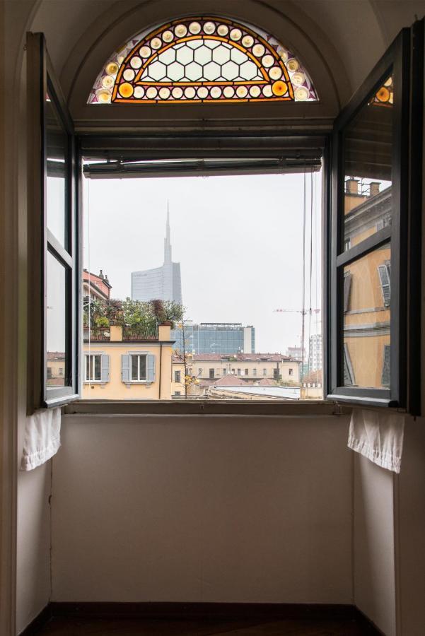 Brera District 2 Bedrooms -youhosty Apartment Milan