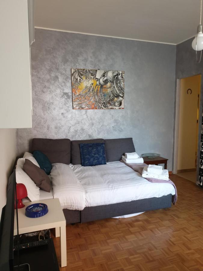 Kibilu - Viale Monza * Milan