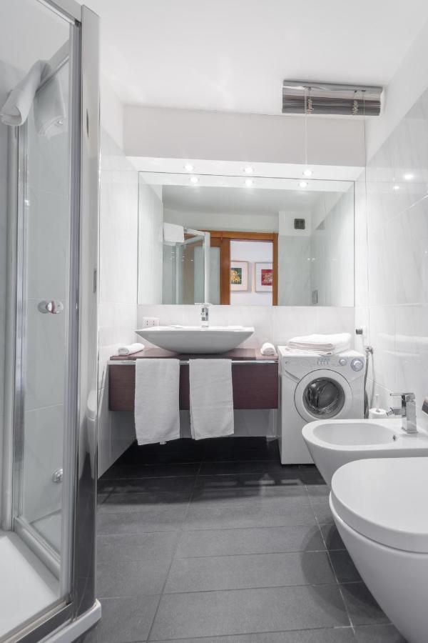 Apartment Porta Nuova 52 Milan
