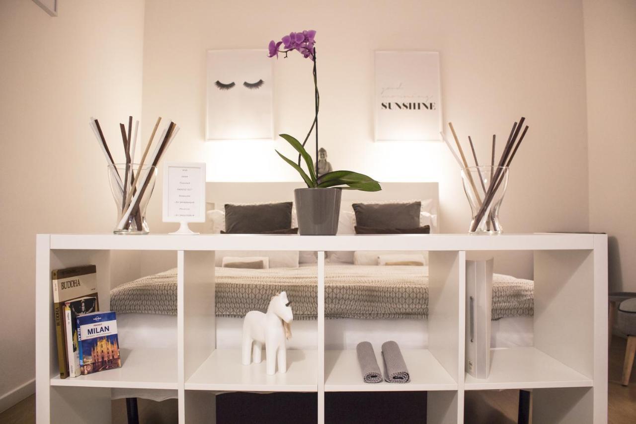 Center White Apartment Milan