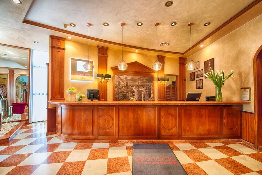 Leonardo Center 4*