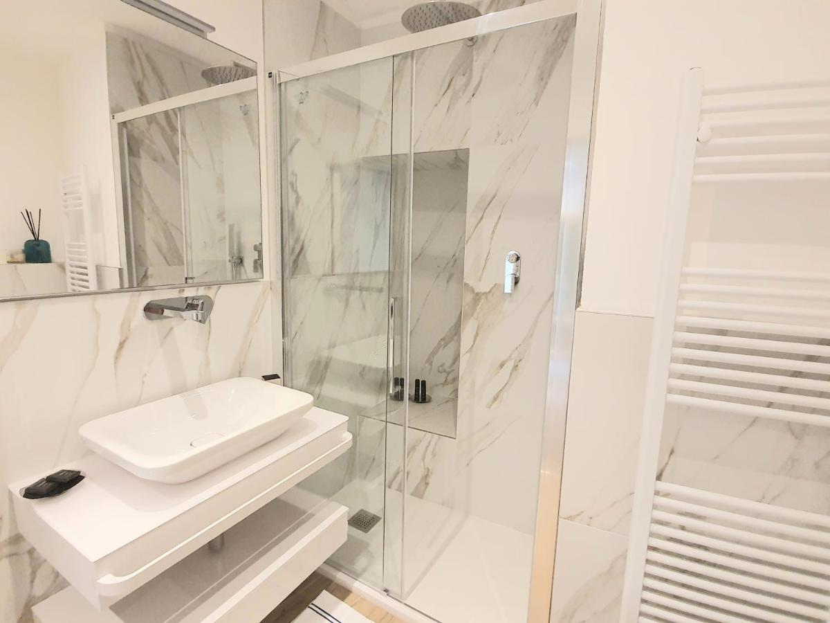 Apartment Madeleine - Arco Della Pace Milan