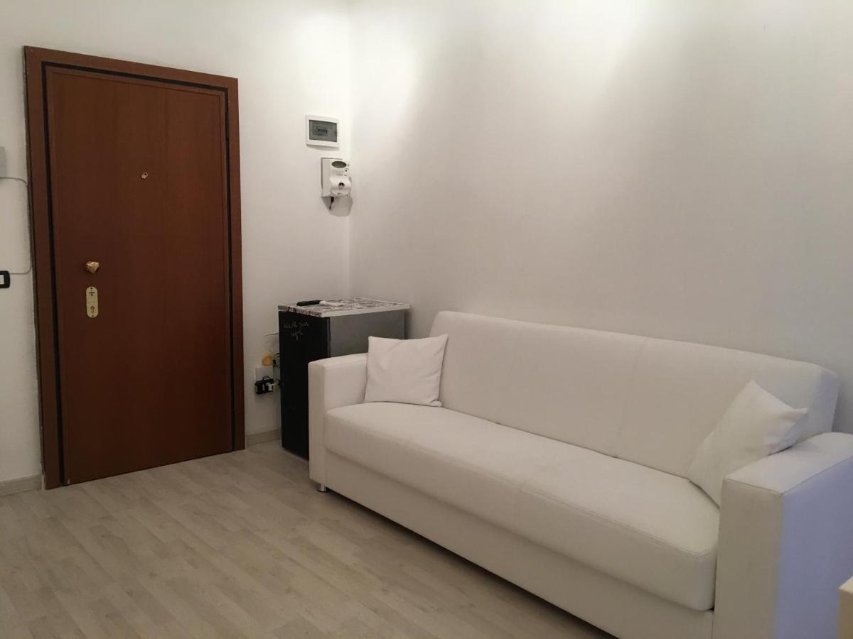 Modern Flat In City Milan