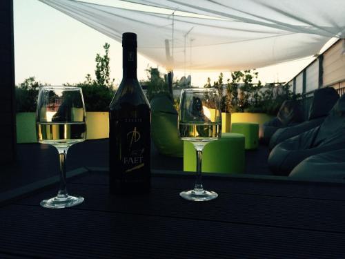 Hotel Miloft Guest And Terrace