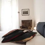 Via Ciro Menotti Halldis Apartment