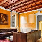 Luxury 4 Bedrooms Apartment