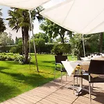 Hotel Rafael