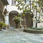San Maurilio Apartments