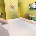 Romana Suites