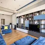 Milano Urban Oasis Home, 6 Guests, Great Location