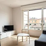 Youhosty - Gioia 1 Big