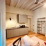 Green Rose Suite - Milan