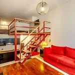 One Bedroom Apartment With Terrace Near Duomo