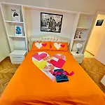 Sunny\'S House