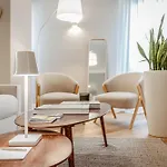 Melzo Deluxe Suite