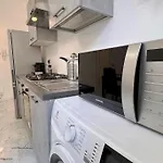 Urban House - Modern Flat Navigli Milan Center