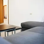 Toma Apartment Trilocale Moderno Per Max 6 Persone