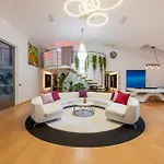 Piscina Interna Privata E Spa A Milano