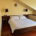 Penthouse In Fashion District Of Milan, Close To Montenapoleone, Duomo, Scala
