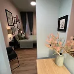 Charme And Cozy Apartment 3 Km Away From Duomo