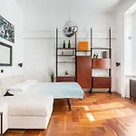 Loft Design Milano Center, Shopping Area, Ac, Wifi, Subway M1 And M2, Airport Connected