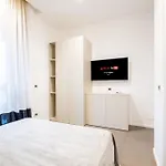 Duomo Centrale Stylish Double Suite Near Metro