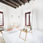 The Magnificent apartment (Bocconi)