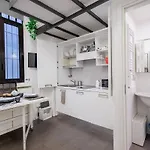 Piccolo Loft Nella Grande Milano