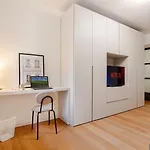 Citylife Suite Near Milan\'S Thermal Baths And Metro