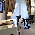 Maison Milano | UNA Esperienze