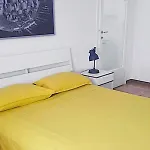 Tortona District Apartment