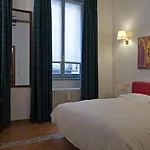 Cerva Fashion District Apartment
