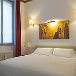 Cerva Fashion District Apartment