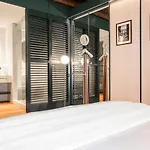 ALTIDO Luxurious Apt for 4 near Duomo&Galleria Vittorio