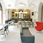 Babila Hostel