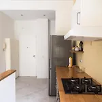 1 Bedroom Flat With Garden