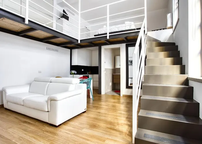 Joivy Charismatic 1-Bed Flat With Parking