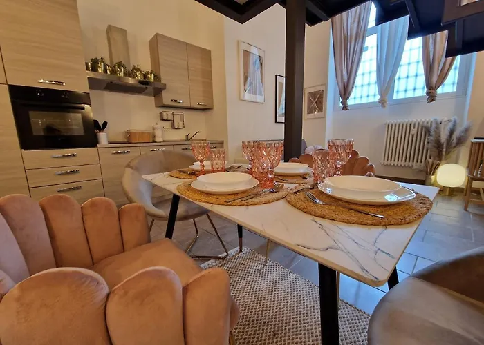 Regina Milano In Porta Romana 2 - Sky Tv, Wifi E Breakfast Box