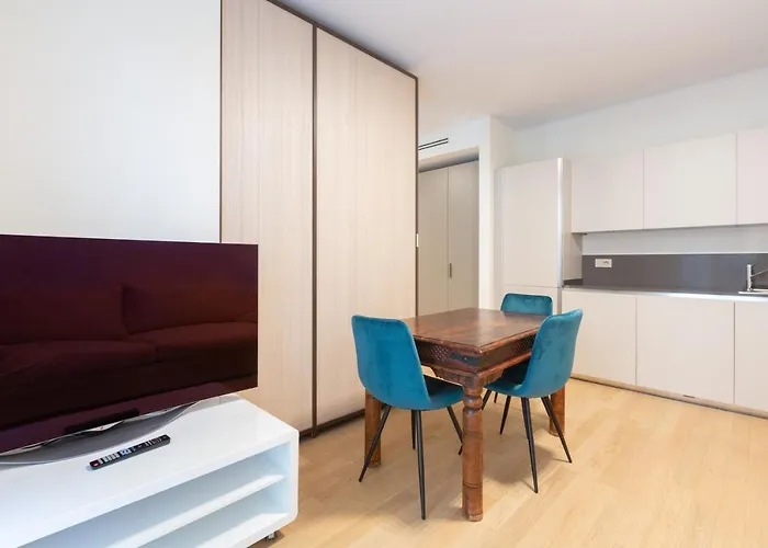 Cozy Flat With Parking