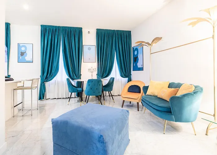Monte Napoleone Split-Level Terrace Apartment - Top Collection