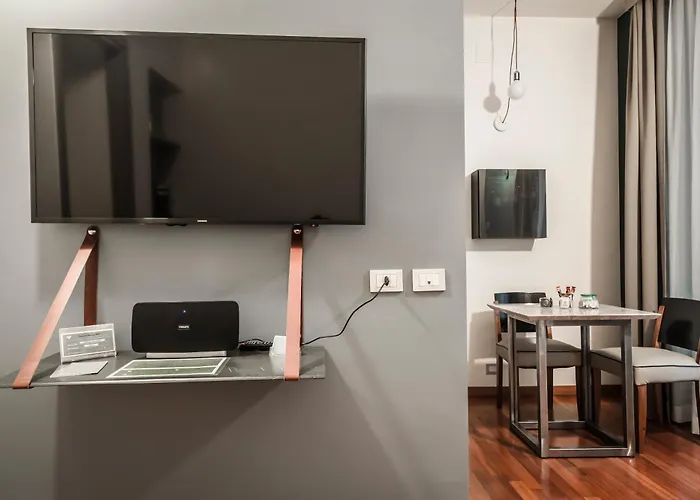 Montenapoleone Suites