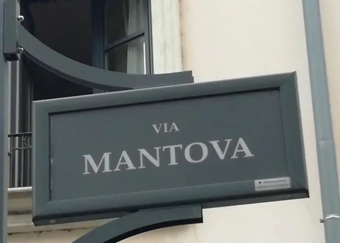 Porta Romana : Pittoresca Vecchia Milano