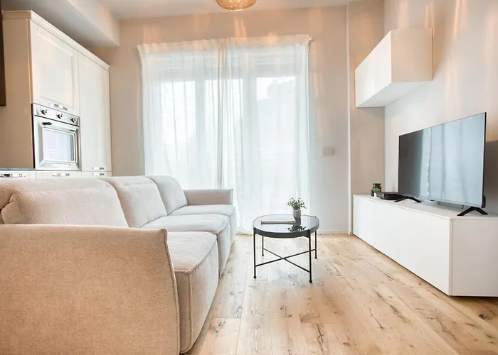 Easylife - Eleganza Moderna Vicino A City Life