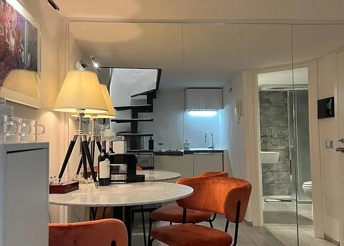 Central Cozy Flat